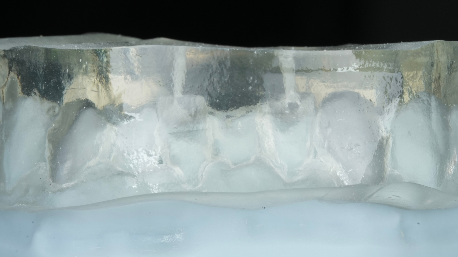 Wax-up and preparation of transparent key(s) with injection channels.
